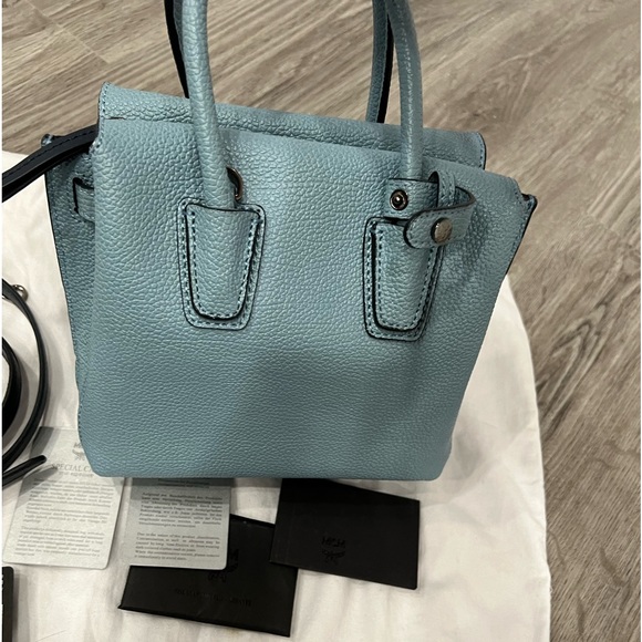 Authentic MCM Small Milla Bag - Picture 4 of 16